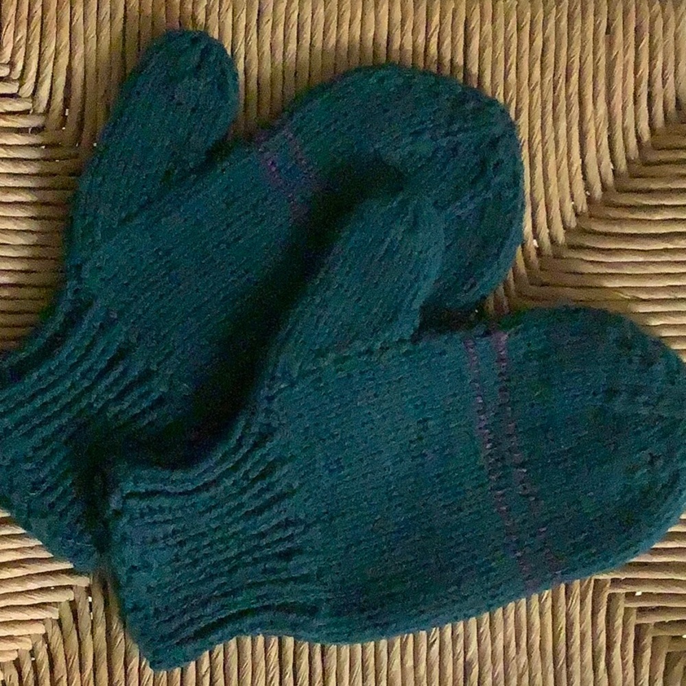 Handmade Unisex Knitted Mittens